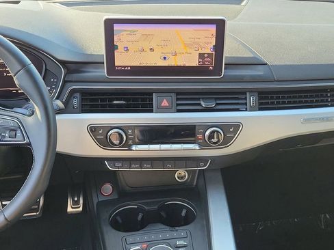 Used 2018 Audi S4 Prestige w/ Prestige Package image 18