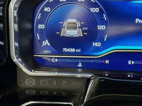 Used 2022 Chevrolet Silverado 1500 LTZ w/ LTZ Premium Package image 13