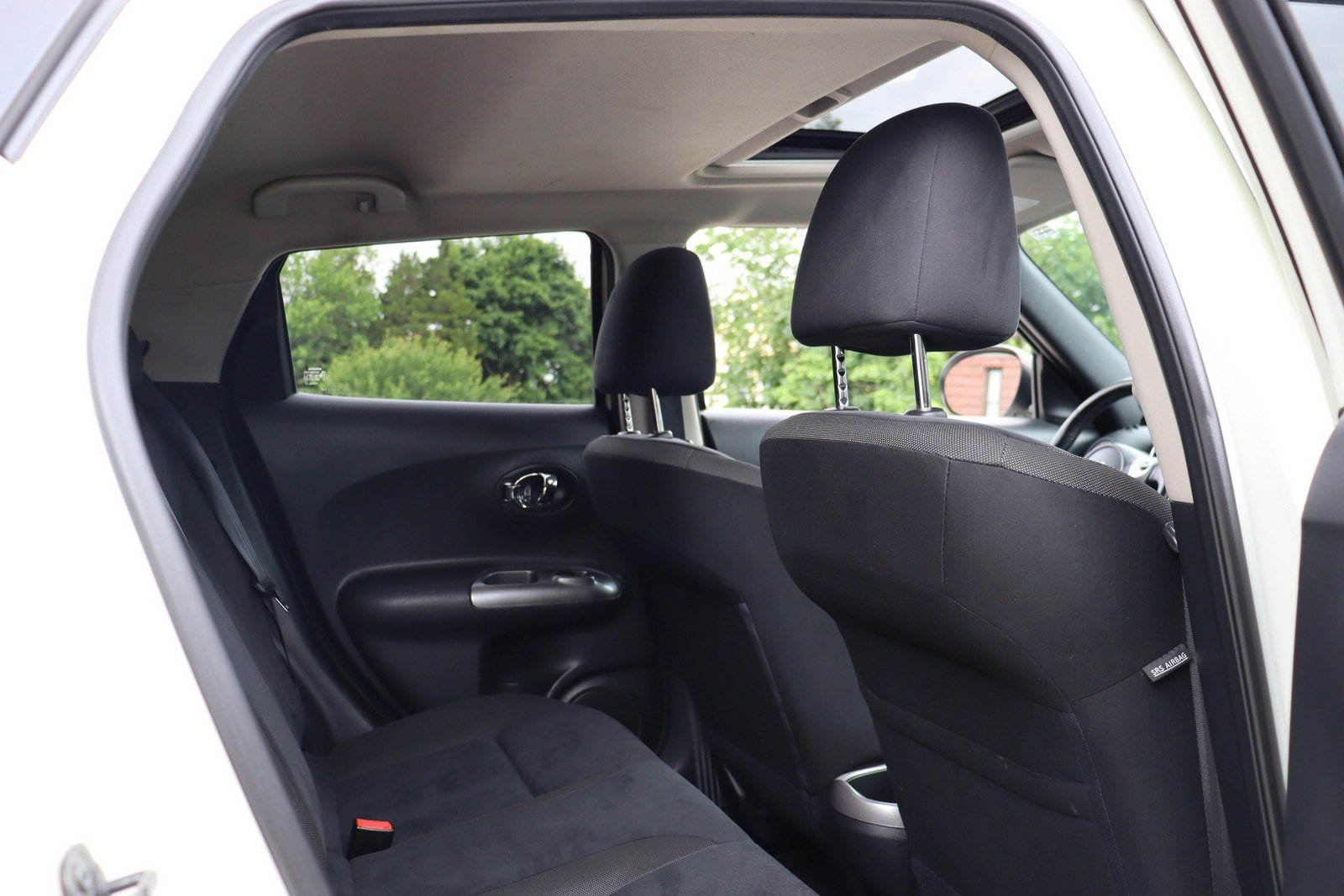 Used 2011 Nissan Juke SV AWD/4WD image 17