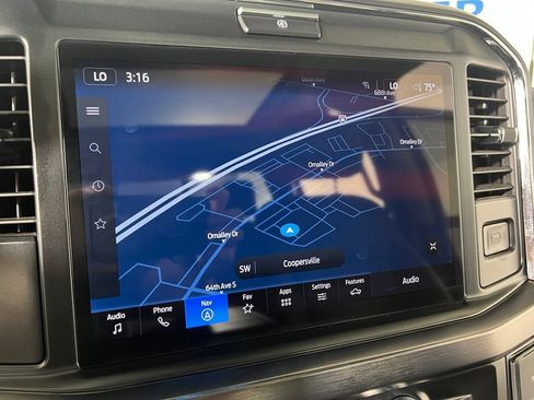 Used 2025 Ford F250 Lariat AWD/4WD image 27