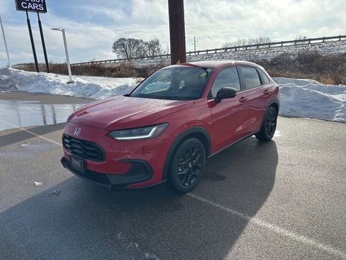 Used 2024 Honda HR-V Sport image 11