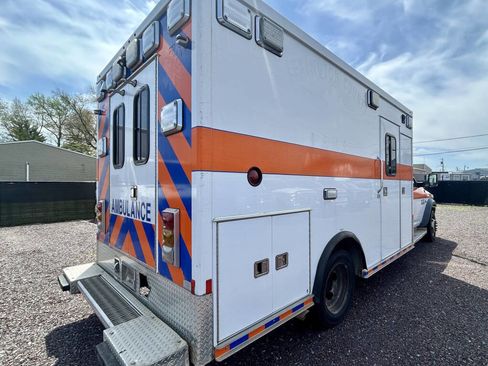 Used 2015 RAM 4500 SLT w/ Quick Order Package 29G SLT image 5