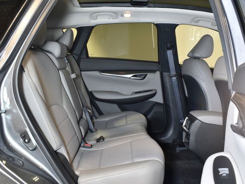 Certified 2025 INFINITI QX50 Luxe image 29