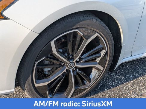 Certified 2024 Nissan Altima 2.5 SR FWD image 10