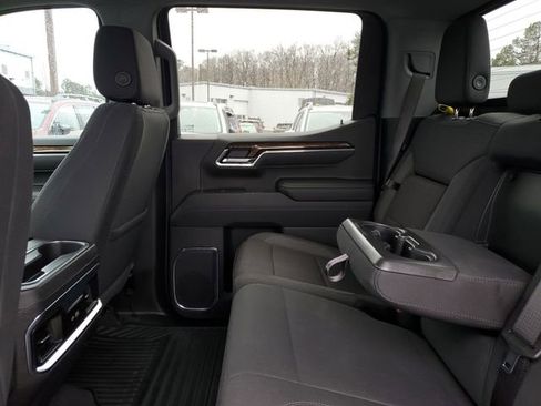 Used 2025 GMC Sierra 1500 Elevation w/ Preferred Package image 15