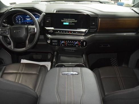 Used 2024 Chevrolet Silverado 2500 High Country w/ High Country Premium Package image 33