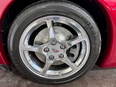 Used 2000 Chevrolet Corvette Coupe w/ Memory Pkg image 24