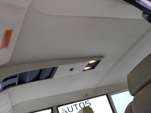 Used 1989 Jeep Grand Wagoneer image 25