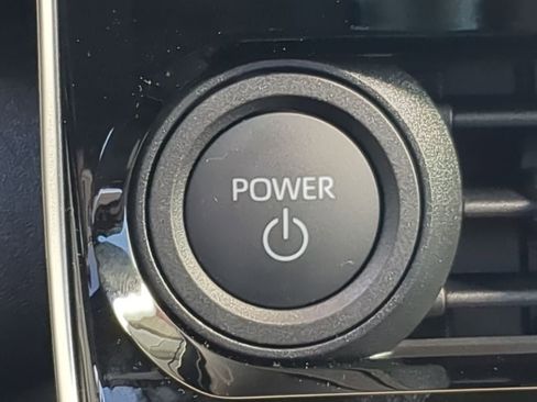 New 2025 Toyota bZ4X AWD image 37