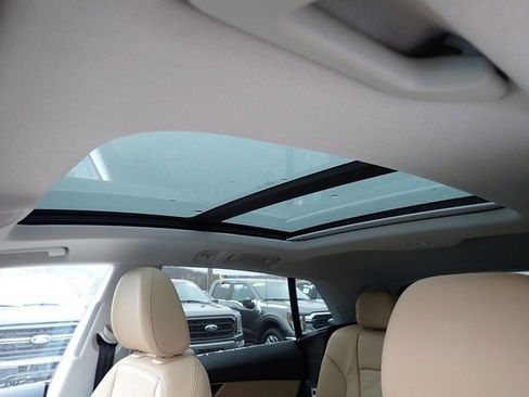 Used 2019 Audi Q8 Premium w/ Convenience Package image 24