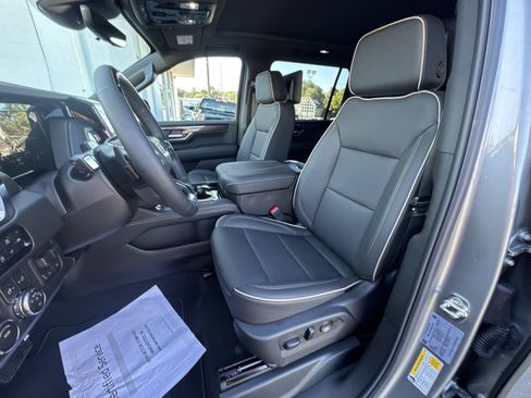 New 2026 GMC Yukon XL Elevation w/ Elevation Premium Package AWD/4WD image 13
