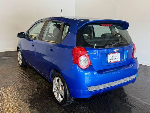 Used 2011 Chevrolet Aveo5 LT w/ Power and Convenience Package FWD image 6