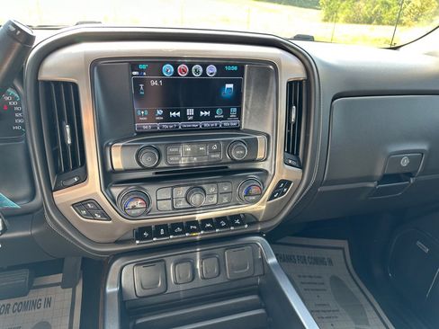 Used 2018 GMC Sierra 1500 Denali w/ Denali Ultimate Package image 22