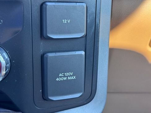 Used 2022 Ford F150 Lariat w/ Equipment Group 502A High AWD/4WD image 37