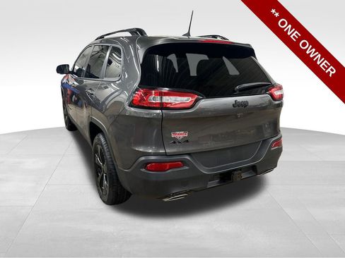 Used 2018 Jeep Cherokee High Altitude w/ Luxury Group image 3