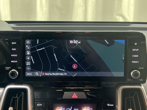 Used 2023 Kia Sorento EX image 19