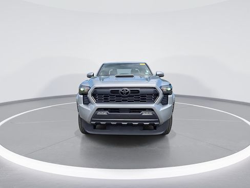 Certified 2024 Toyota Tacoma TRD Sport AWD/4WD image 4
