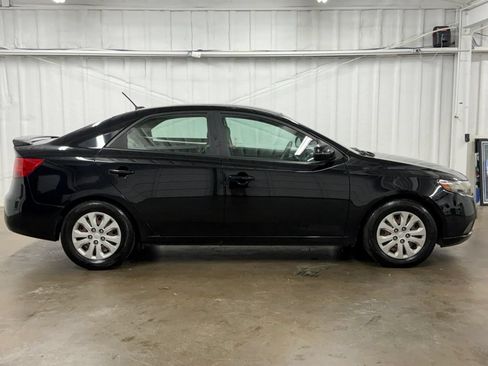 Used 2012 Kia Forte EX w/ Fuel Economy Pkg FWD image 3