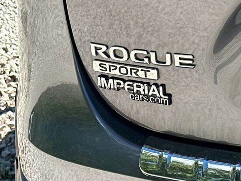Used 2022 Nissan Rogue Sport SL AWD/4WD image 14