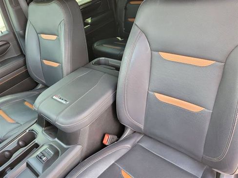 Used 2024 GMC Sierra 2500 AT4 w/ AT4 Premium Plus Package AWD/4WD image 5