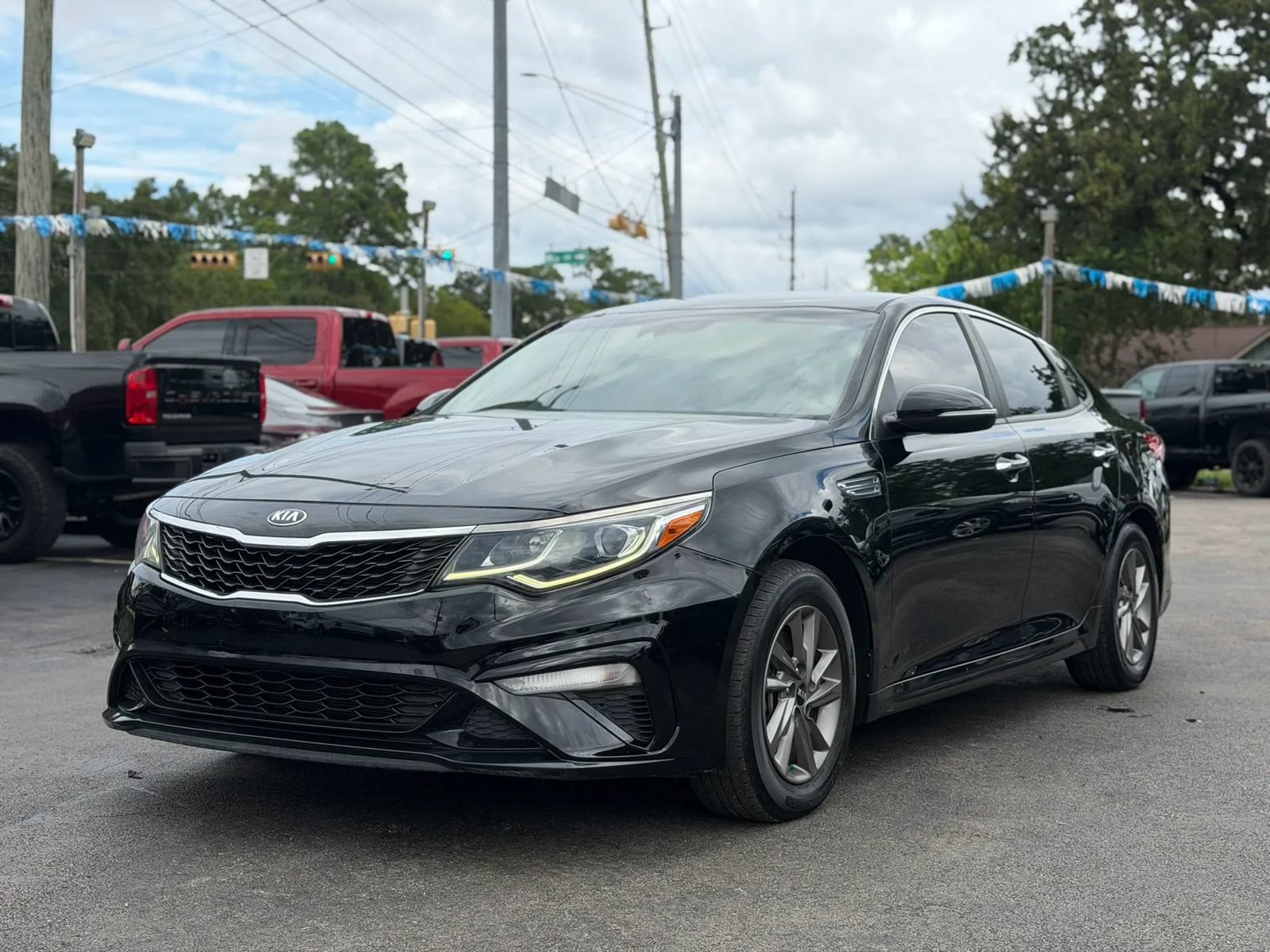 Used 2020 Kia Optima LX FWD image 1