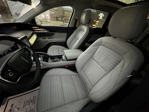 New 2026 Lincoln Nautilus Reserve w/ Jet Appearance Package image 11