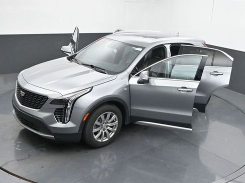 Used 2023 Cadillac XT4 Premium Luxury image 58
