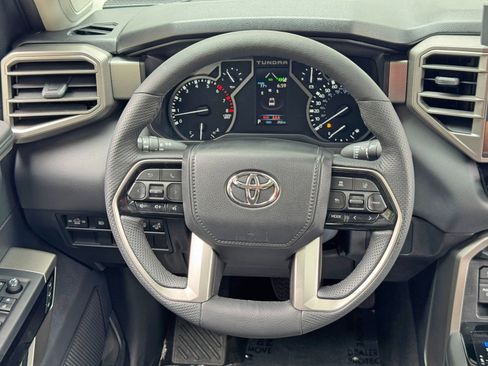 Used 2022 Toyota Tundra Limited AWD/4WD image 21
