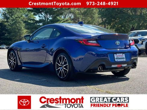 Certified 2024 Toyota GR86 image 4