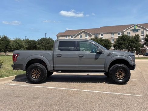Used 2020 Ford F150 Raptor w/ Equipment Group 802A Luxury AWD/4WD image 5