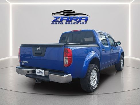 Used 2014 Nissan Frontier SV AWD/4WD image 7