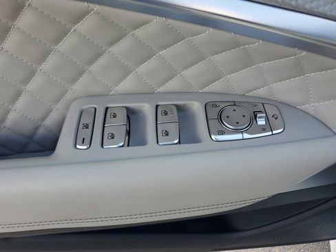 Used 2023 Genesis G70 3.3T w/ Sport Prestige Package image 23