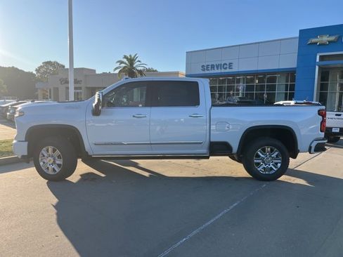 New 2026 Chevrolet Silverado 2500 High Country w/ High Country Premium Package image 4