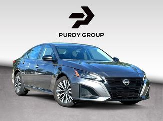 Used 2024 Nissan Altima 2.5 SV FWD video 1