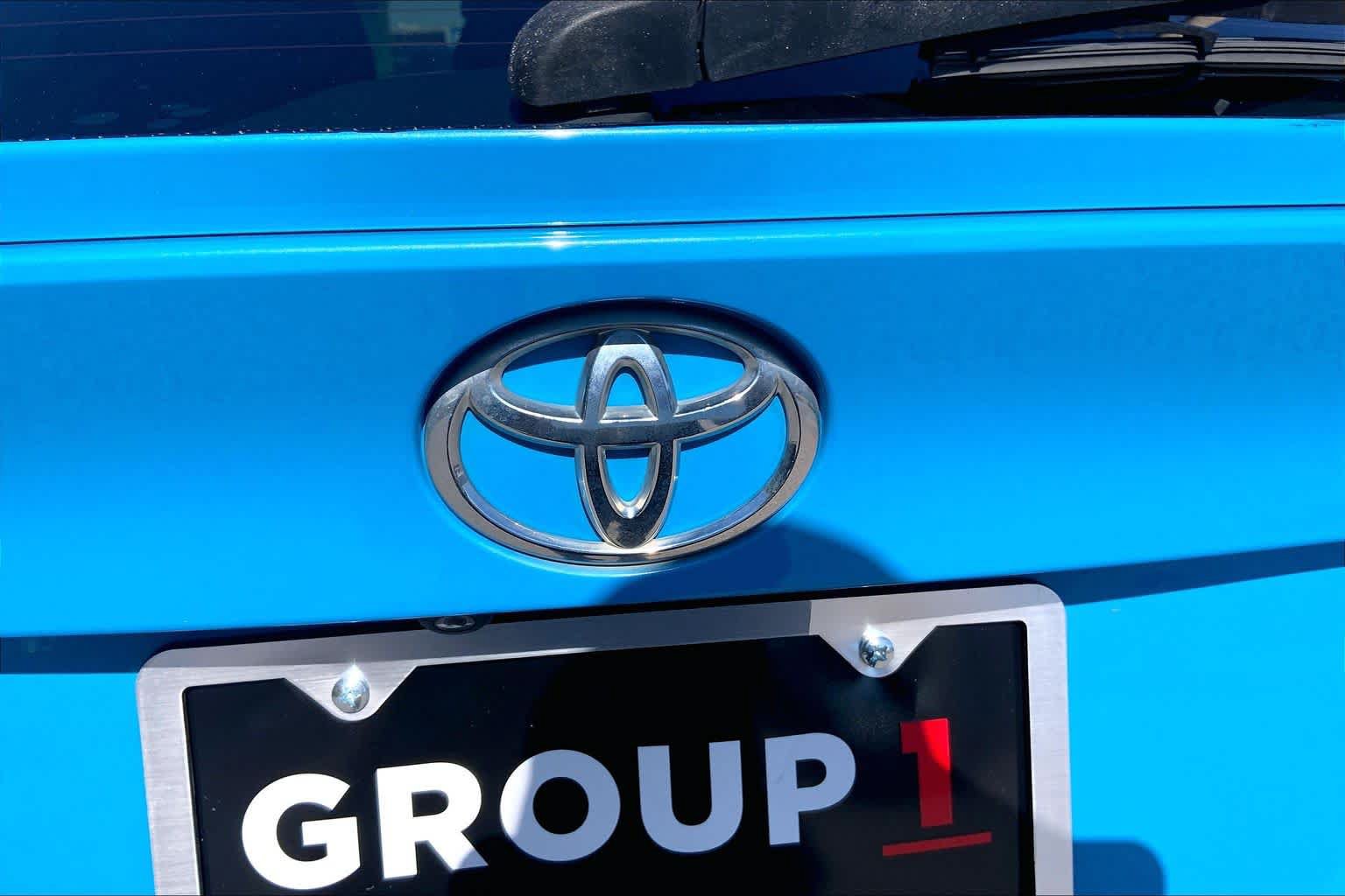 Used 2019 Toyota C-HR XLE FWD image 30