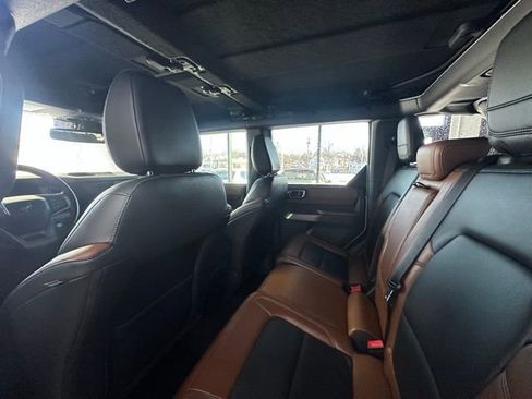 Used 2022 Ford Bronco Outer Banks image 15