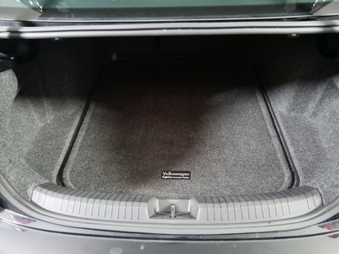 Used 2022 Volkswagen Jetta Sport image 18