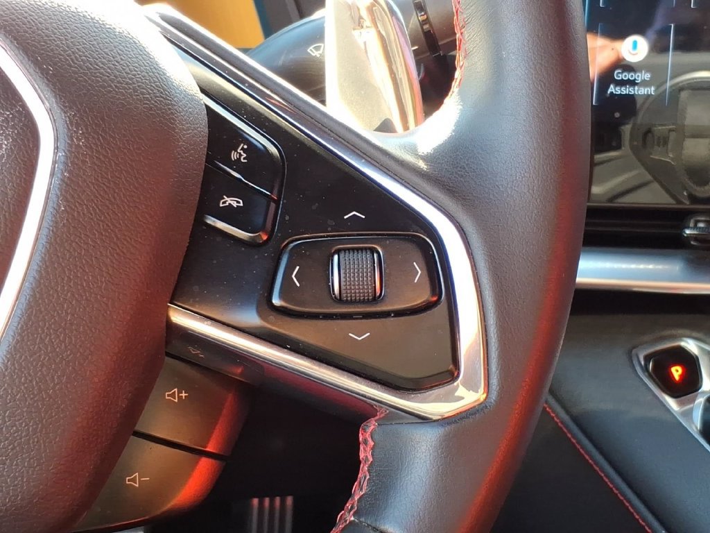 Used 2024 Chevrolet Corvette Stingray Coupe RWD image 17