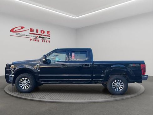 Used 2022 Ford F250 Lariat image 2