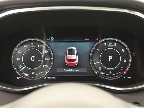 Used 2023 Jaguar F-PACE R-Dynamic S image 12