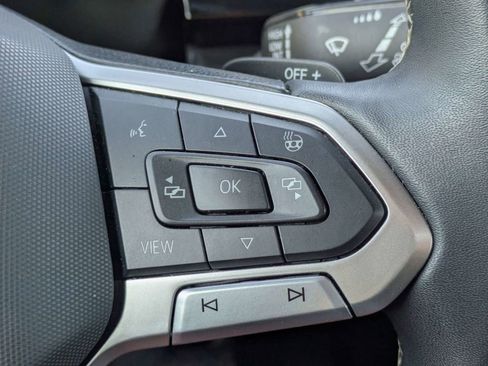 Used 2024 Volkswagen Atlas Cross Sport SE FWD image 24