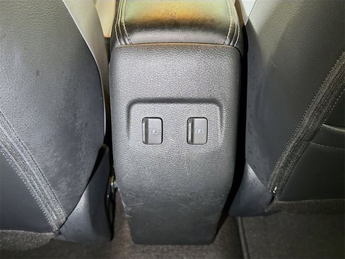 Used 2023 Nissan Kicks SR w/ SR Premium Package image 22