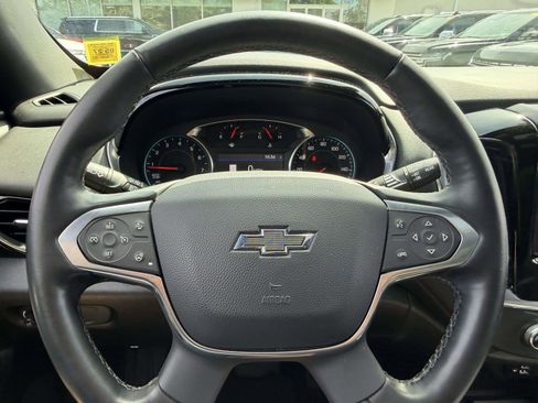 Used 2023 Chevrolet Traverse RS AWD/4WD image 33