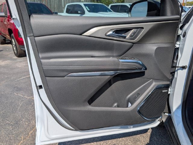 New 2027 Chevrolet Traverse LT w/ Enhanced Driving Package FWD image 13
