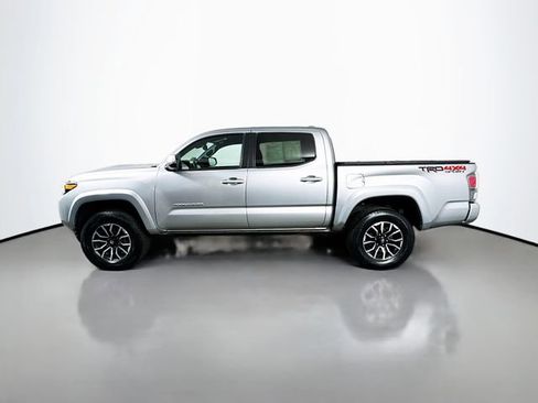 Used 2023 Toyota Tacoma TRD Sport AWD/4WD image 5