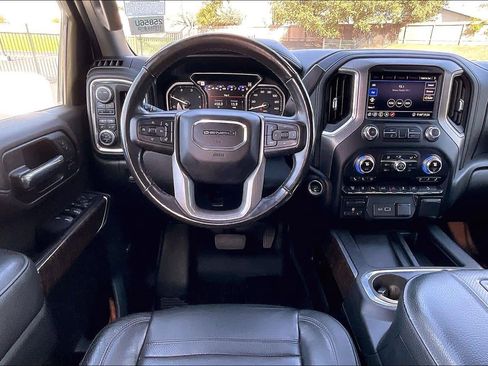 Used 2020 GMC Sierra 2500 Denali w/ Denali Ultimate Package image 8