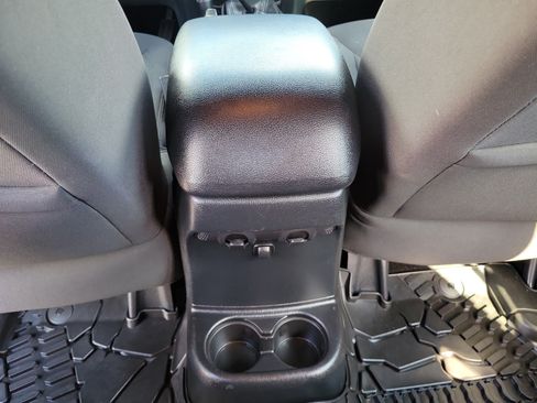Used 2016 Jeep Wrangler Unlimited Sport AWD/4WD image 10