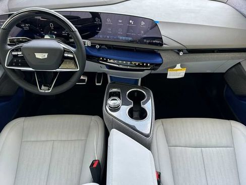 New 2026 Cadillac Optiq Luxury 2 w/ LPO, Floor Liner Package AWD/4WD image 13