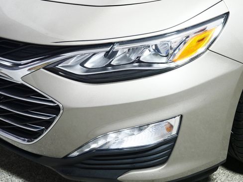 Used 2022 Chevrolet Malibu Premier image 16