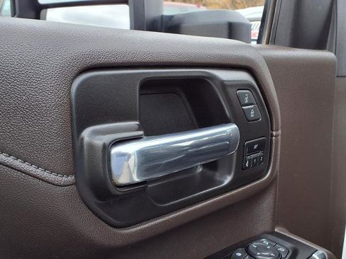 Used 2022 GMC Sierra 2500 Denali w/ Denali Ultimate Package image 15